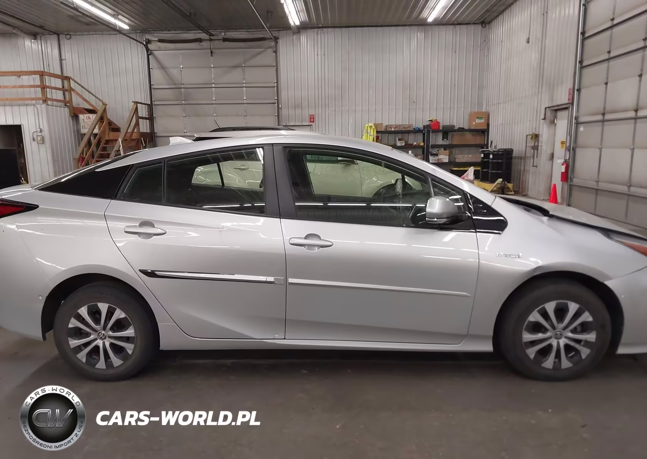 2019 Toyota Prius Le VIN:JTDL9RFU5K3011157 - 13