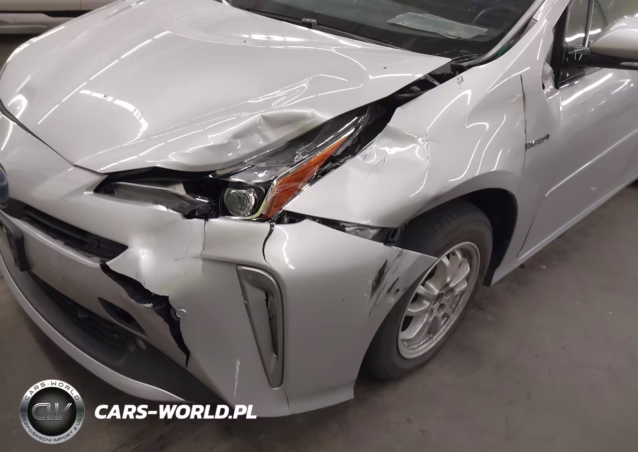 2019 Toyota Prius Le VIN:JTDL9RFU5K3011157 - 6