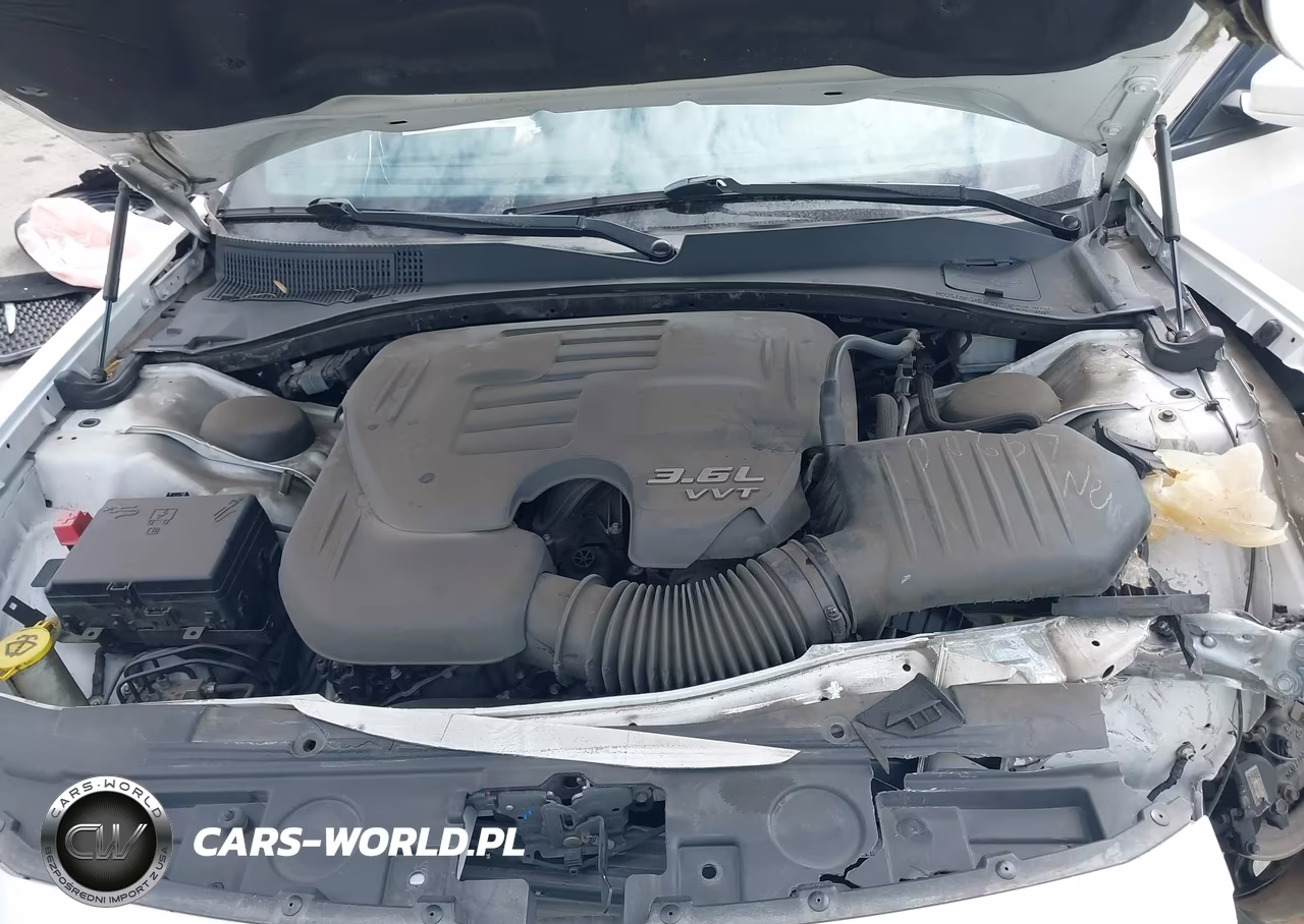 2019 Chrysler 300 300S VIN:2C3CCABG8KH634020 - 10