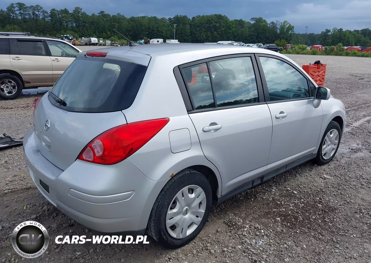 2011 Nissan Versa 1.8S VIN:3N1BC1CP8BL414103 - 4