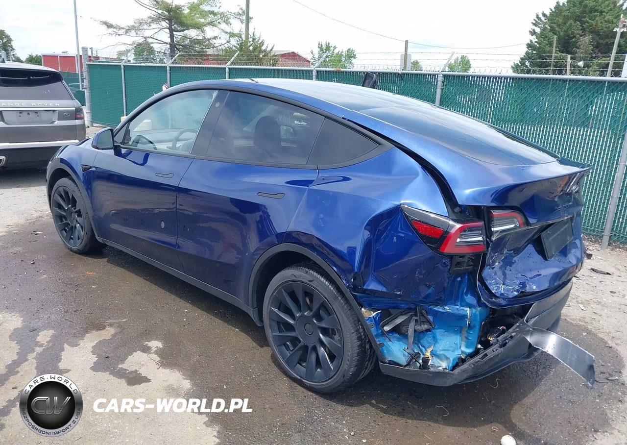 2023 Tesla Model Y Awd-Long Range Dual Motor All-Wheel Drive VIN:7SAYGDEE6PA062038 - 3