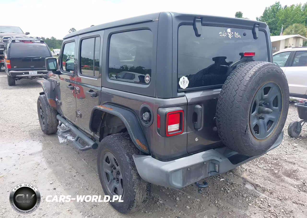 2018 Jeep Wrangler Unlimited Sport 4X4 VIN:1C4HJXDN1JW266849 - 3