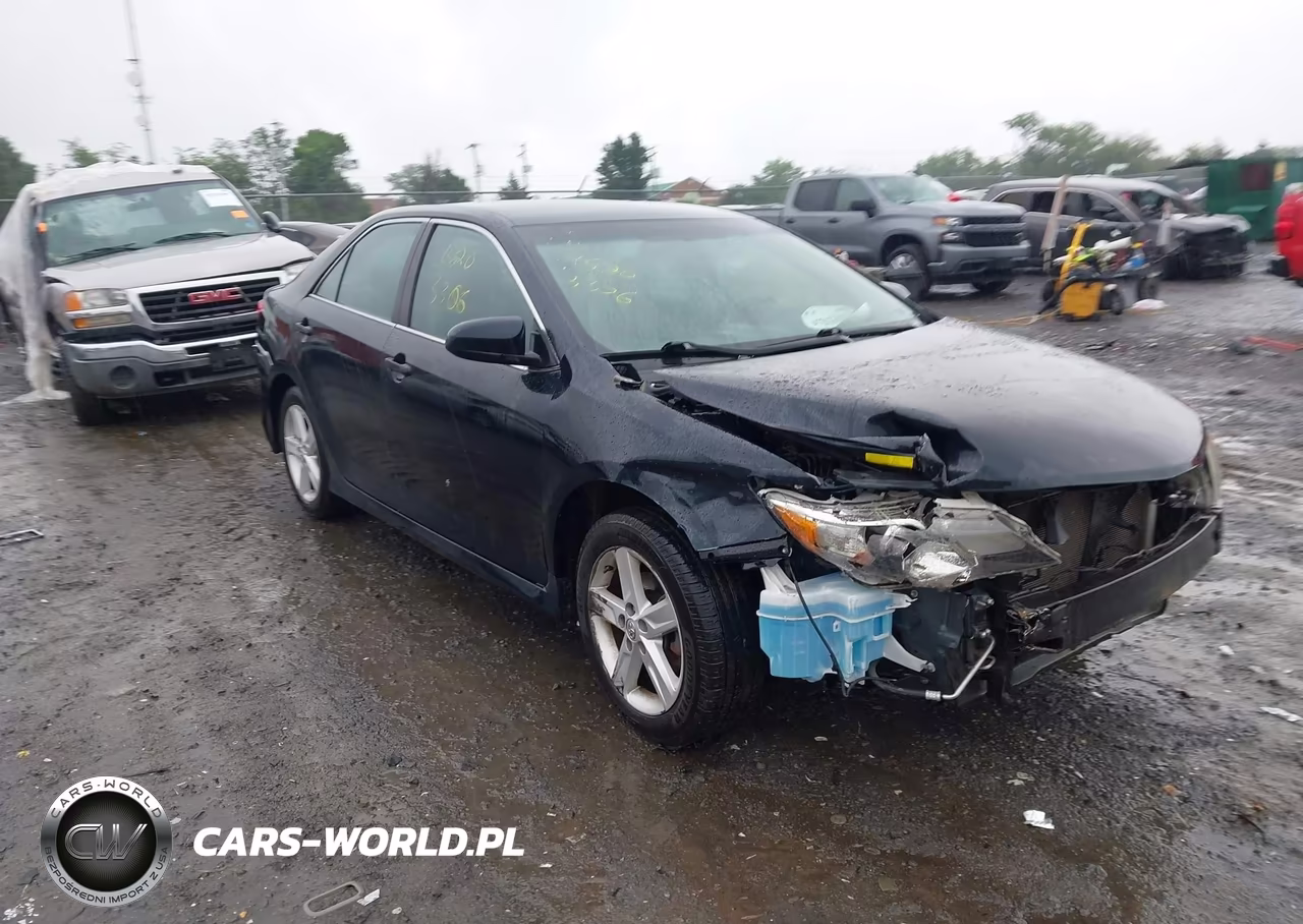 2014 Toyota Camry Se – zdjęcie 1 z 17