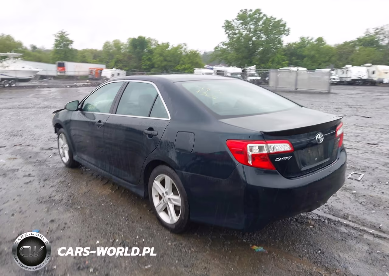 2014 Toyota Camry Se VIN:4T1BF1FK9EU852302 - 3