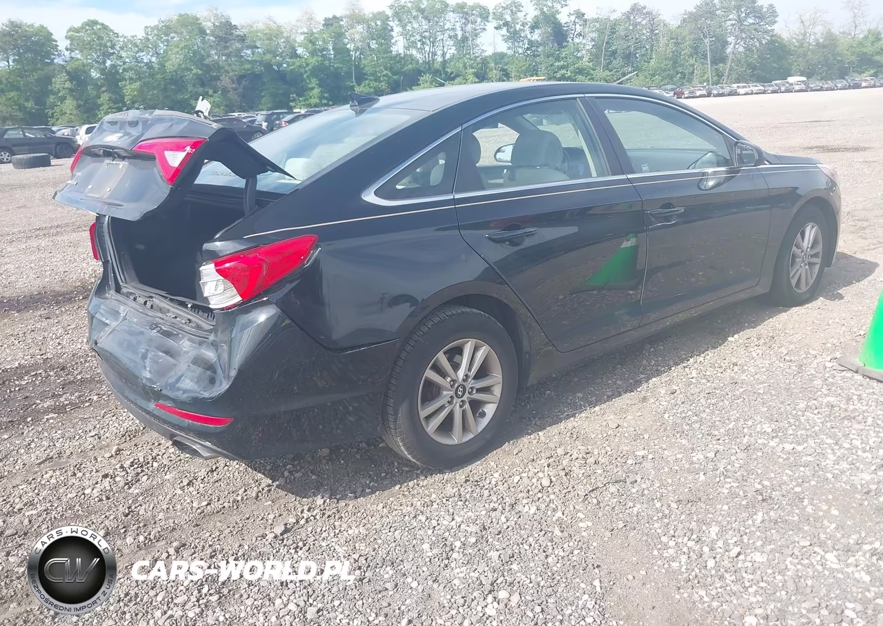 2015 Hyundai Sonata Se VIN:5NPE24AF9FH003677 - 4