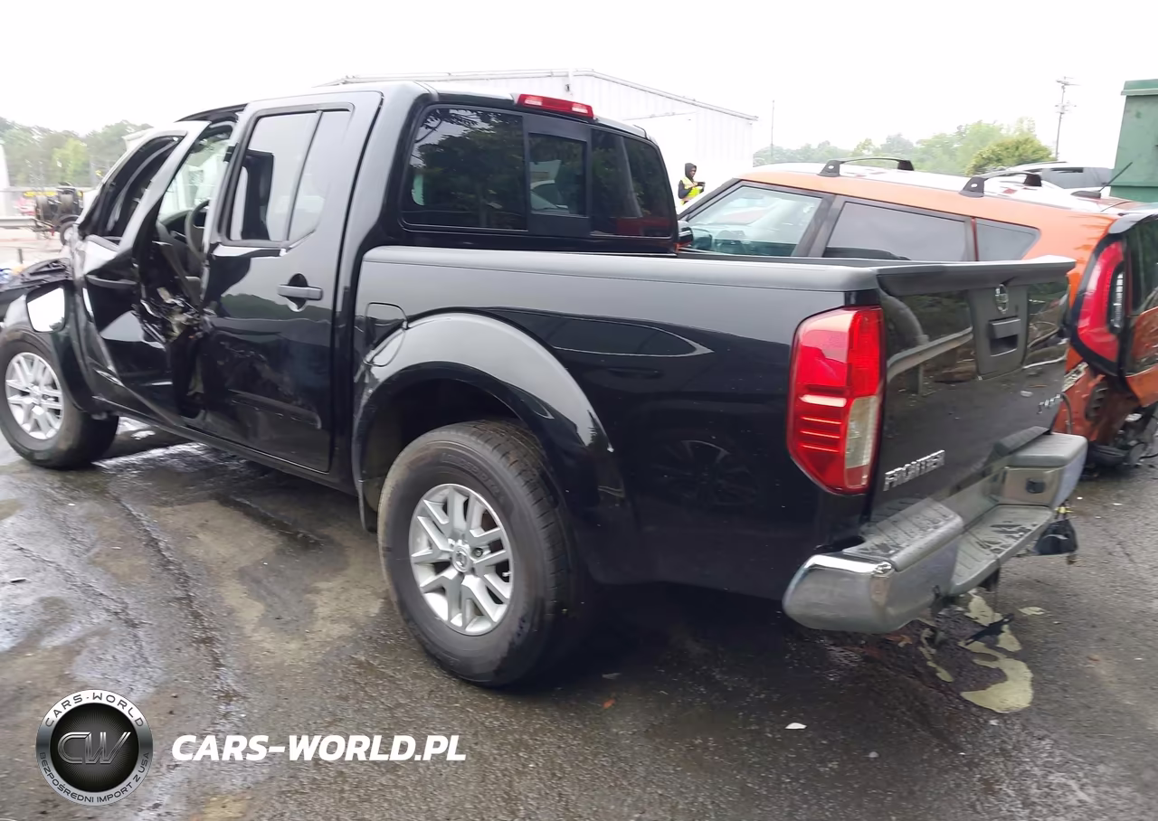 2015 Nissan Frontier Pro-4X-S-Sl-Sv VIN:1N6AD0EV0FN743621 - 3