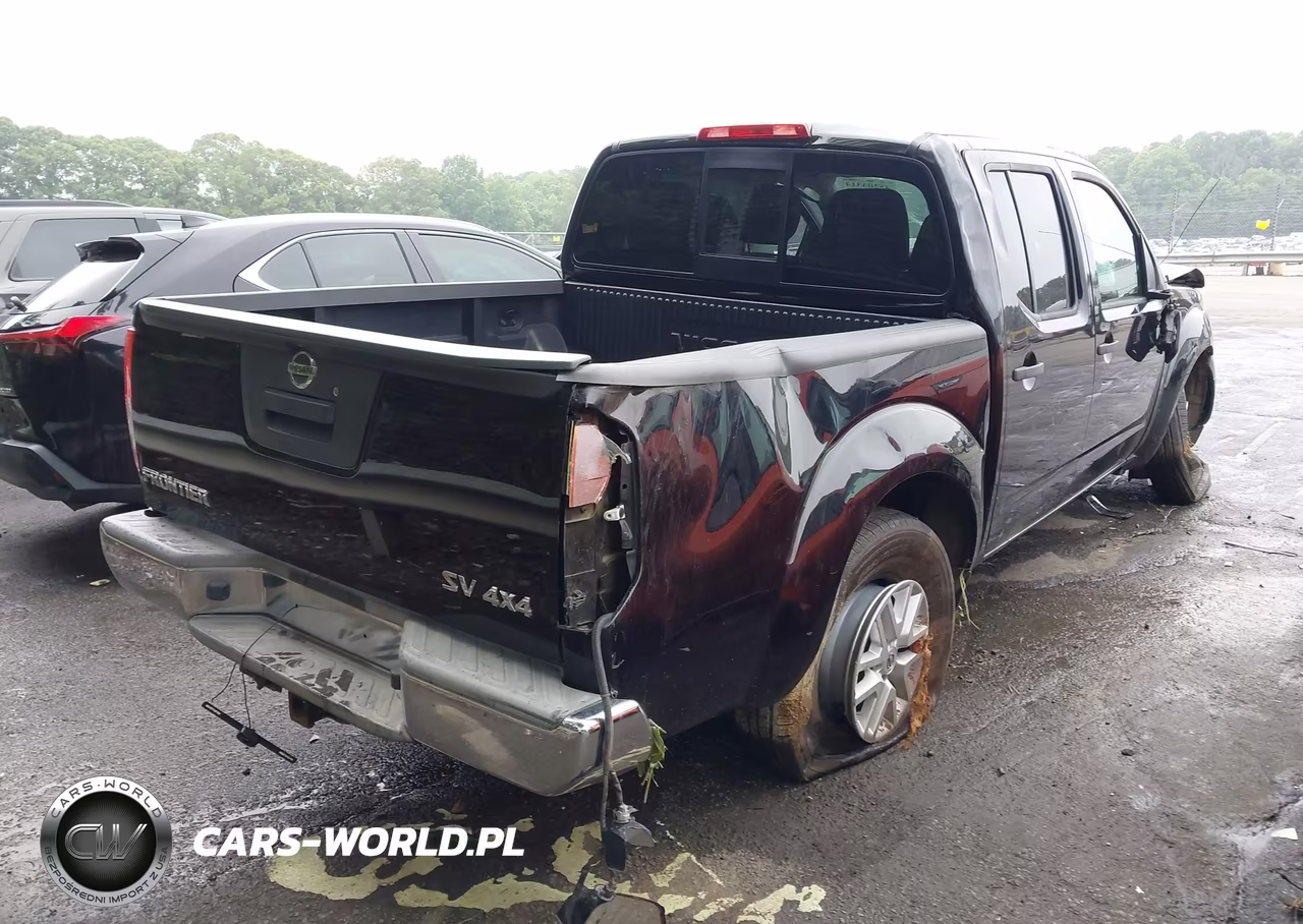 2015 Nissan Frontier Pro-4X-S-Sl-Sv VIN:1N6AD0EV0FN743621 - 4