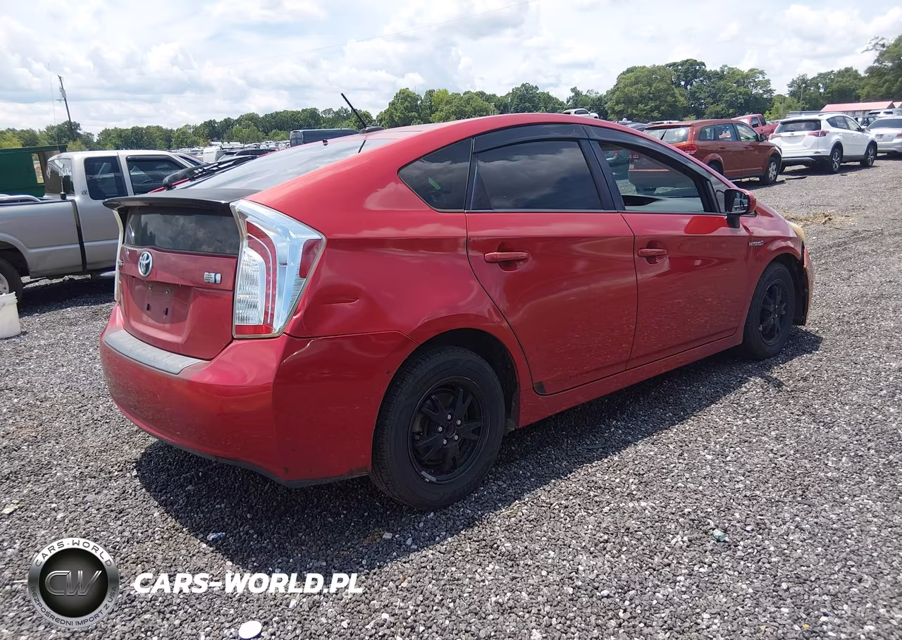 2012 Toyota Prius Three VIN:JTDKN3DU7C1573923 - 4