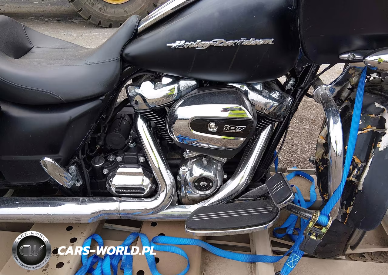 2017 Harley-Davidson Fltrxs Road Glide Special VIN:1HD1KTC19HB655597 - 8