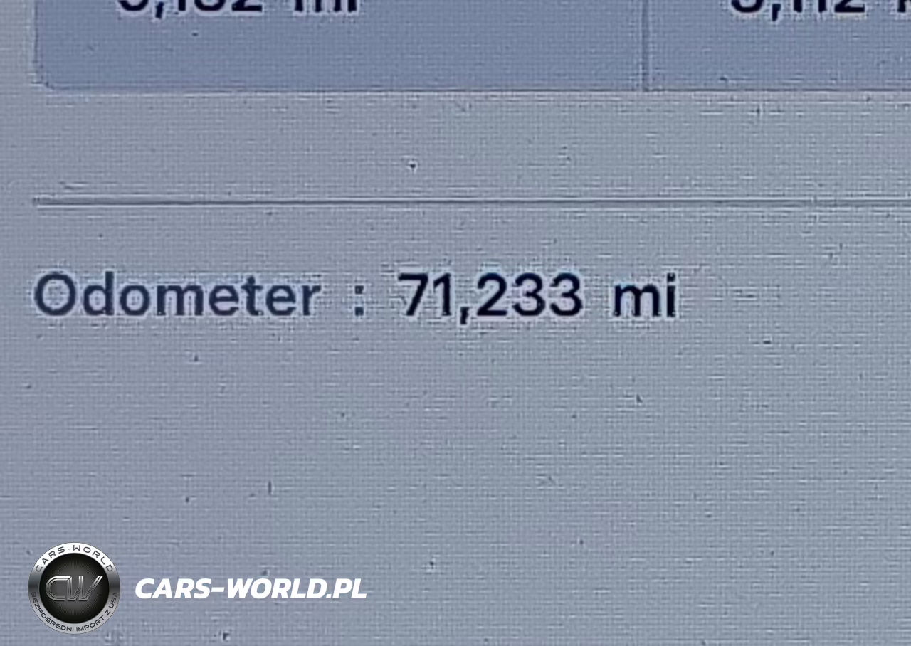 2015 Tesla Model S VIN:5YJSA1E26FF118828 - 15