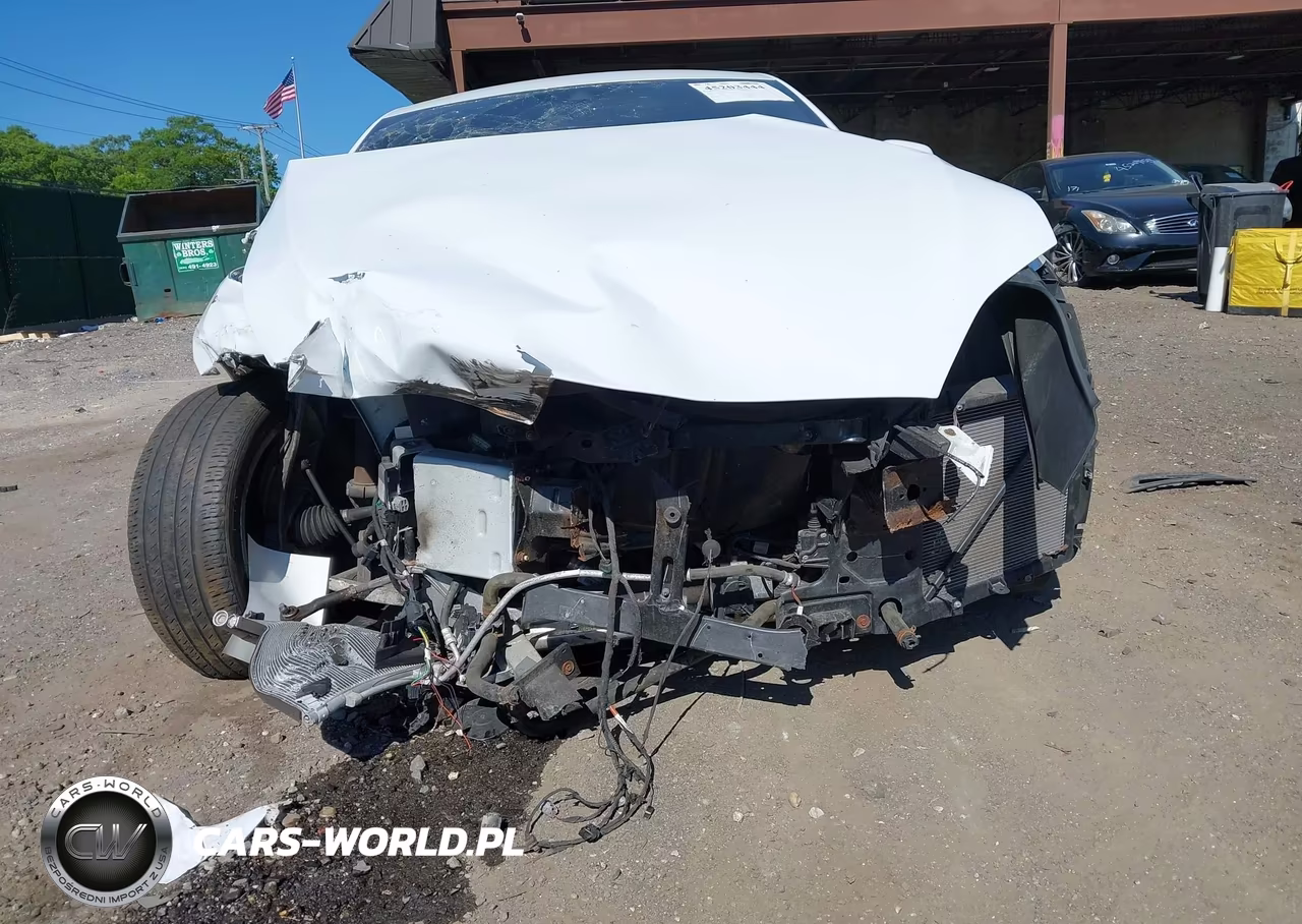 2015 Tesla Model S VIN:5YJSA1E26FF118828 - 6