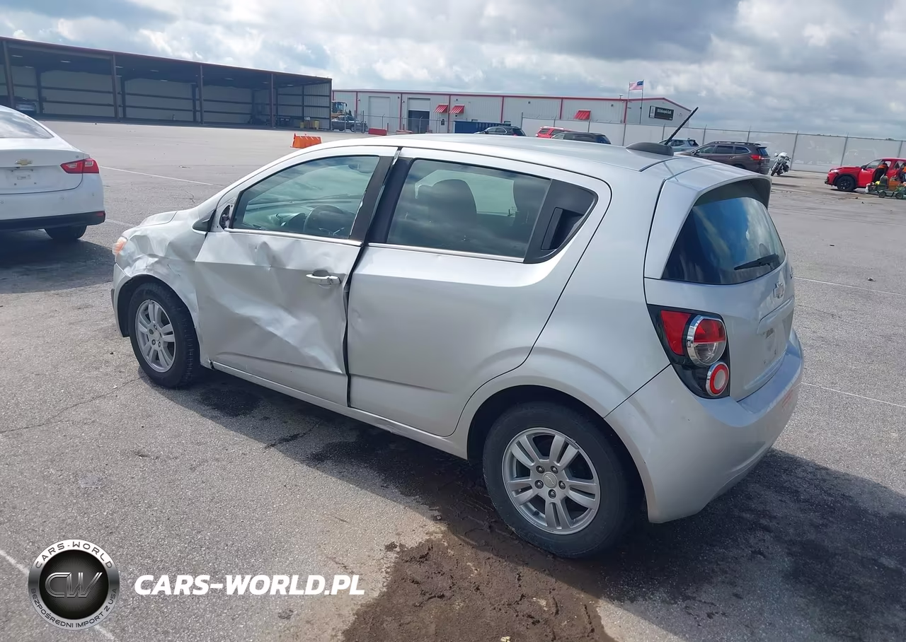 2016 Chevrolet Sonic Lt Auto VIN:1G1JC6SH4G4140145 - 3