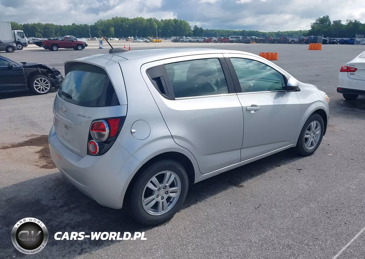 2016 Chevrolet Sonic Lt Auto VIN:1G1JC6SH4G4140145 - 4