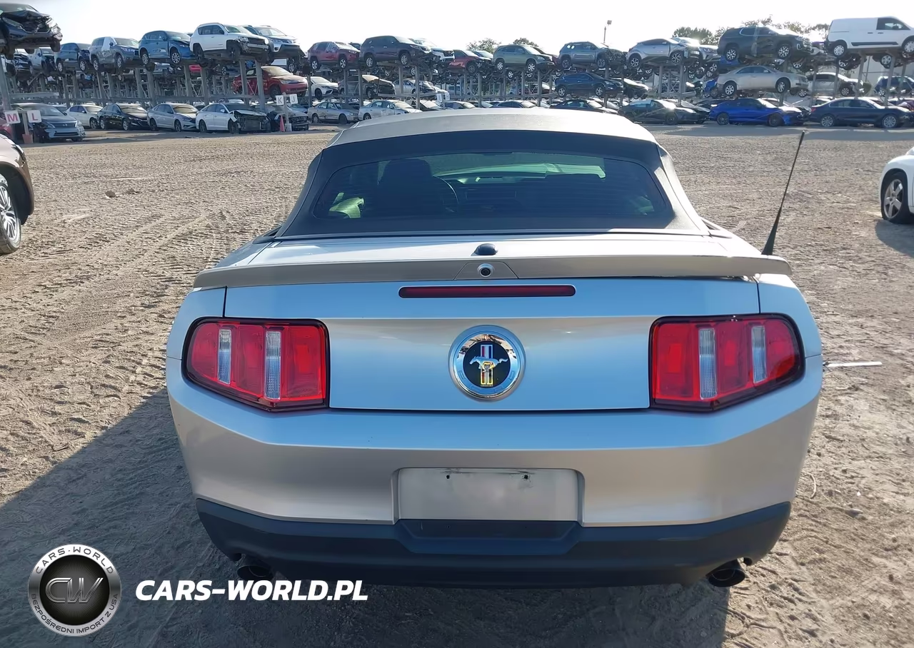 2011 Ford Mustang V6 Premium VIN:1ZVBP8EMXB5149243 - 16