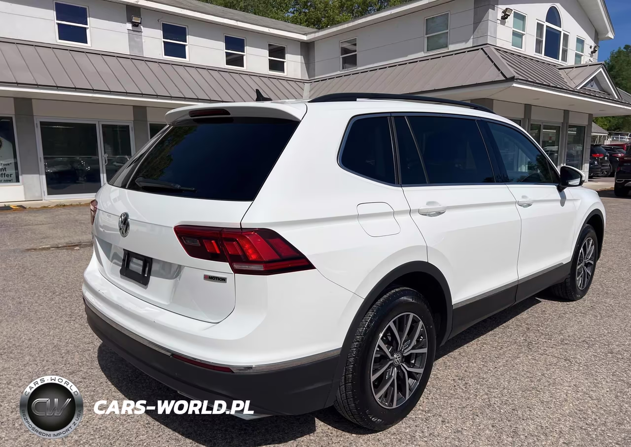 2020 Volkswagen Tiguan Se VIN:3VV2B7AX5LM114005 - 4