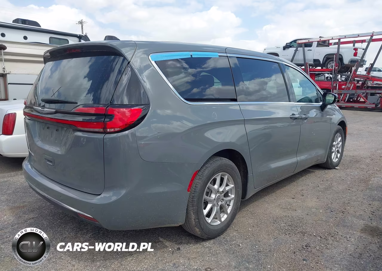 2025 Chrysler Pacifica Select VIN:2C4RC1BG0SR504359 - 4