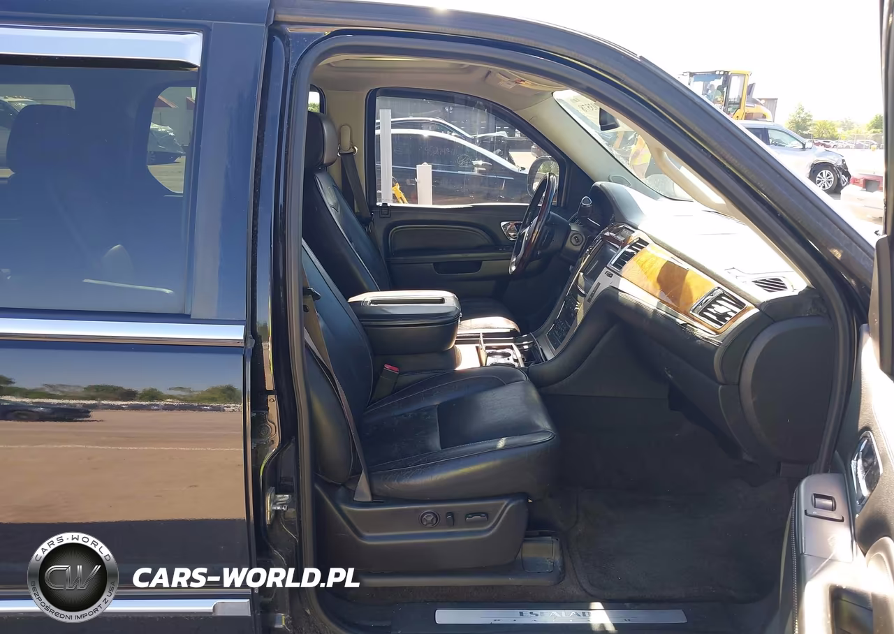 2012 Cadillac Escalade Platinum Edition VIN:1GYS4DEF8CR140521 - 5