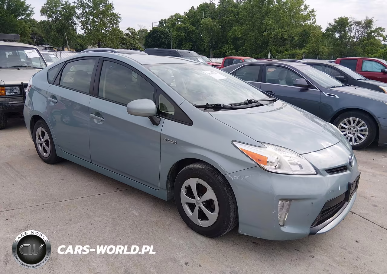 2014 Toyota Prius Two – zdjęcie 1 z 16