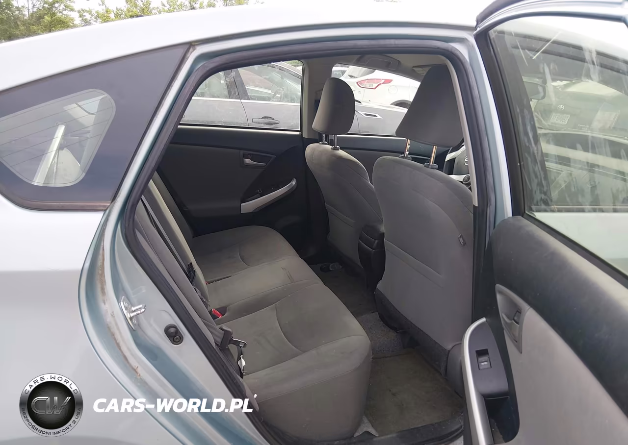 2014 Toyota Prius Two VIN:JTDKN3DU7E1748271 - 8