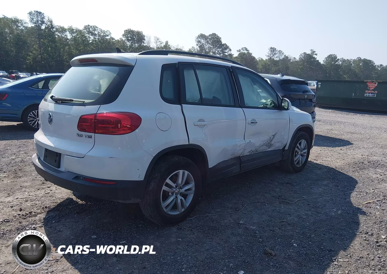 2015 Volkswagen Tiguan S VIN:WVGAV7AX6FW615101 - 4