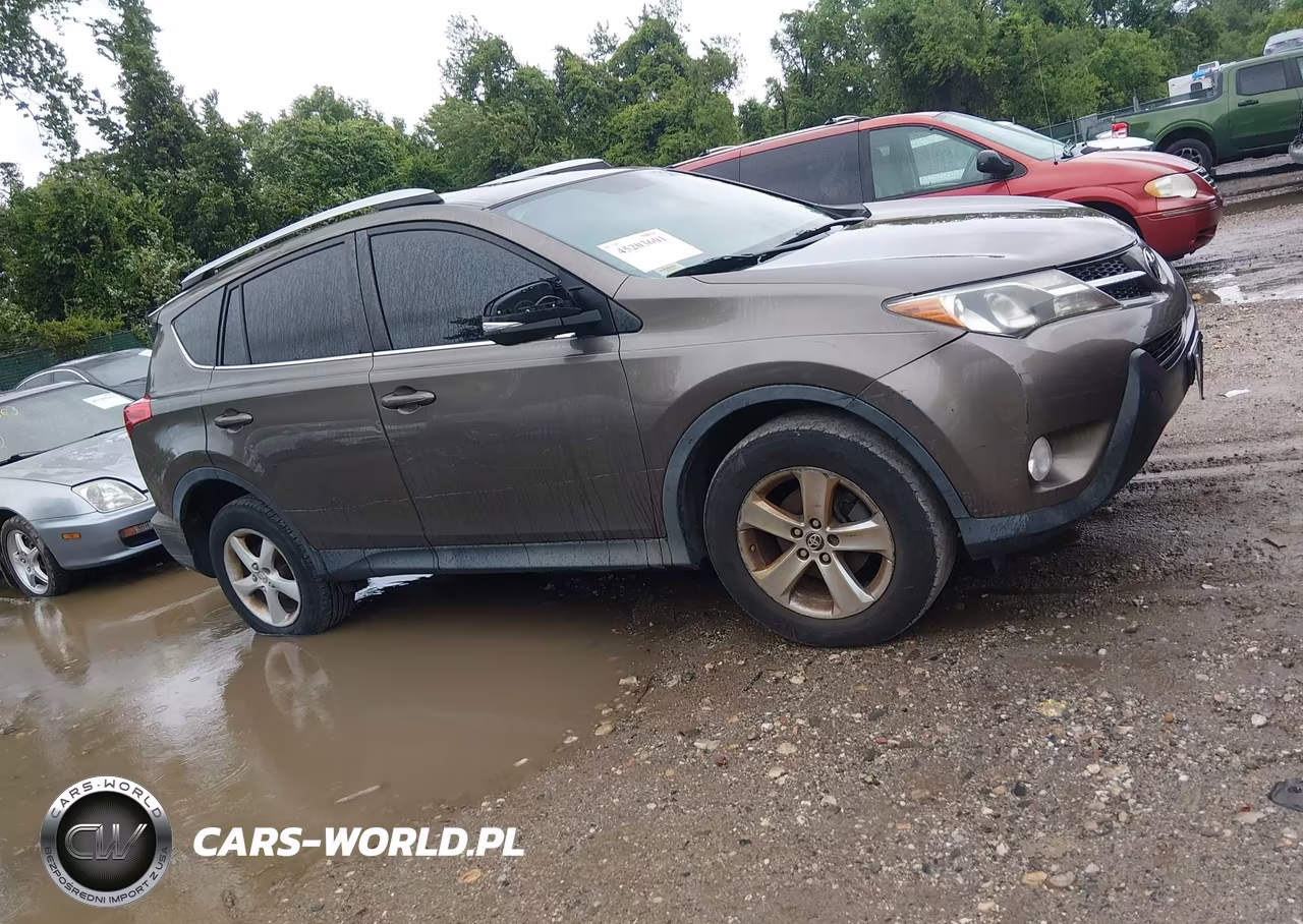 2015 Toyota Rav4 Xle VIN:2T3WFREV1FW190333 - 13