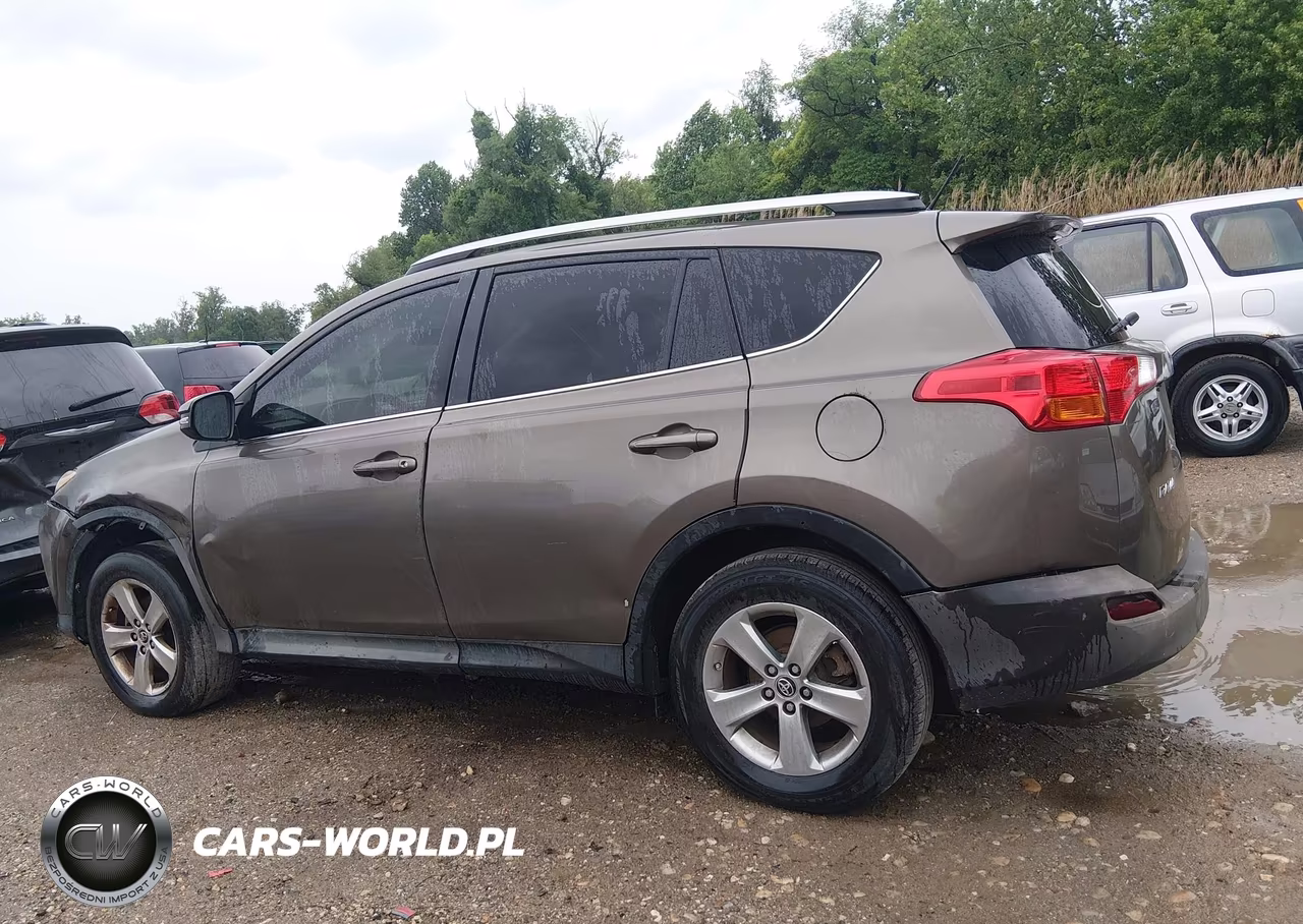 2015 Toyota Rav4 Xle VIN:2T3WFREV1FW190333 - 14