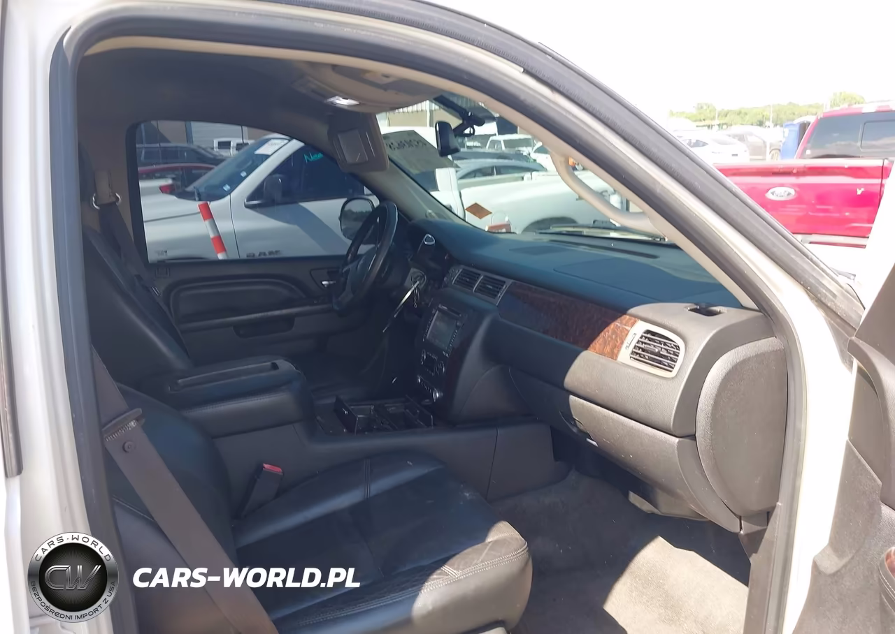 2012 GMC Yukon Denali VIN:1GKS2EEF4CR211459 - 5