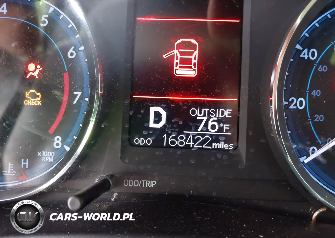 2019 Toyota Corolla Le VIN:5YFBURHE3KP885952 - 16