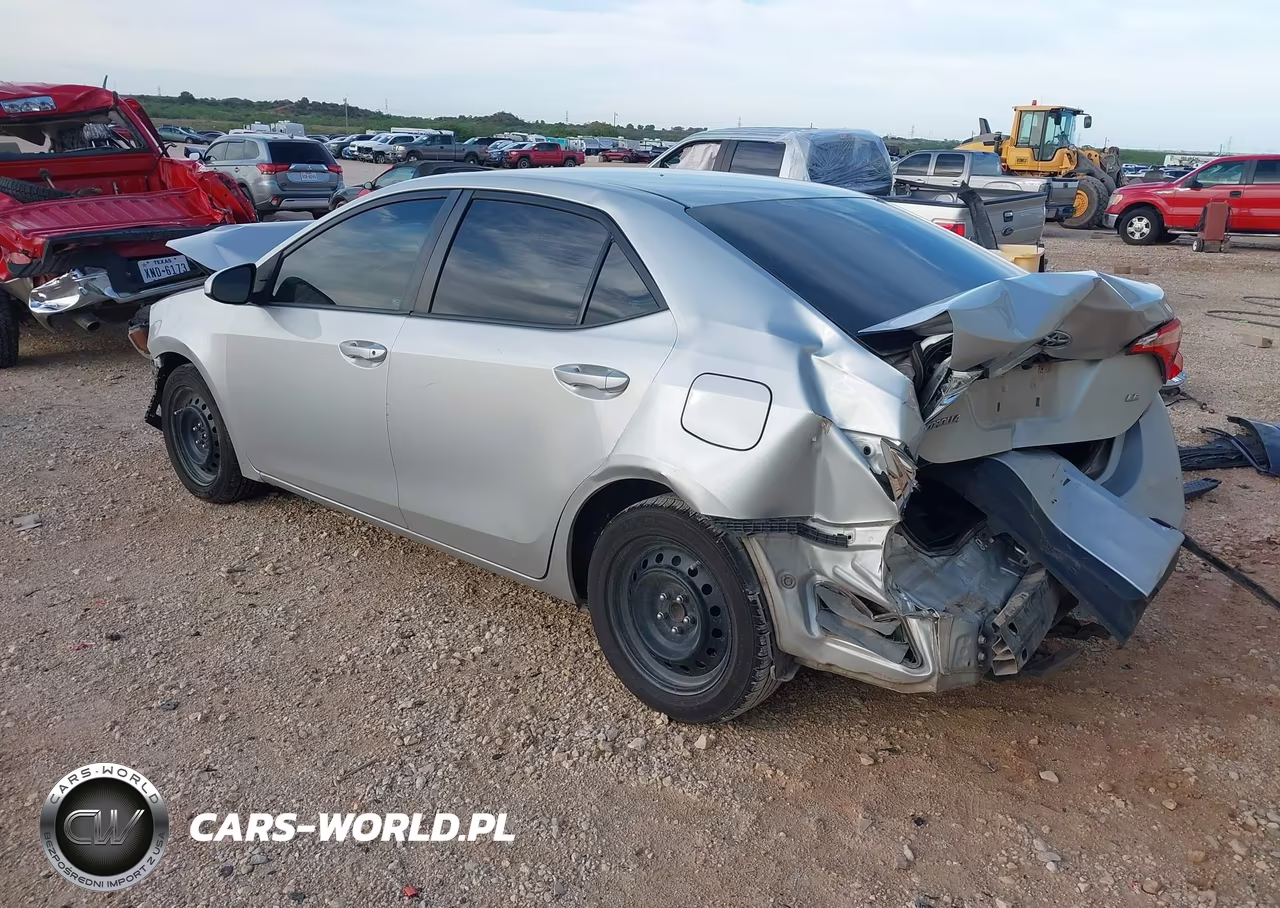2019 Toyota Corolla Le VIN:5YFBURHE3KP885952 - 3