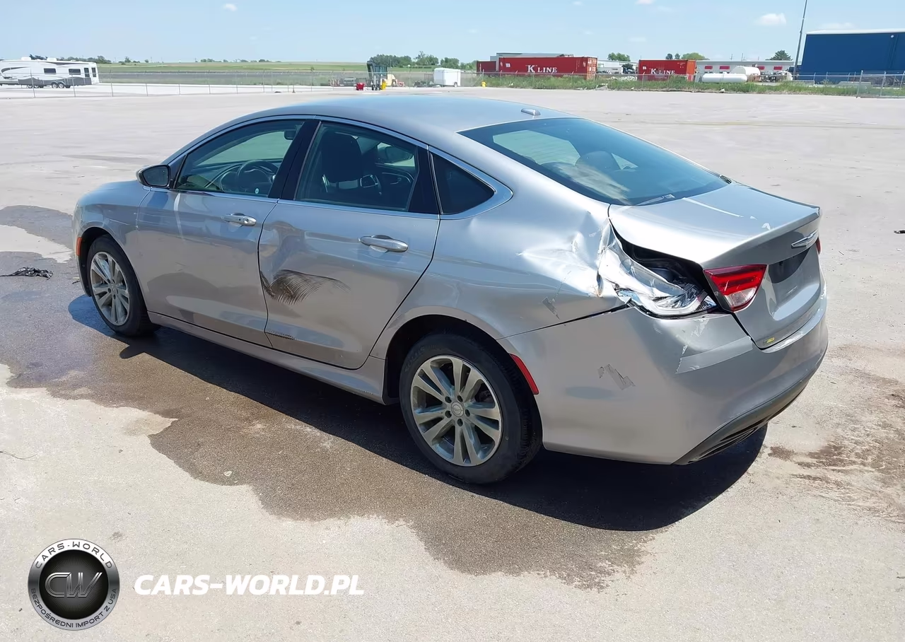 2015 Chrysler 200 Limited VIN:1C3CCCAG4FN758800 - 3
