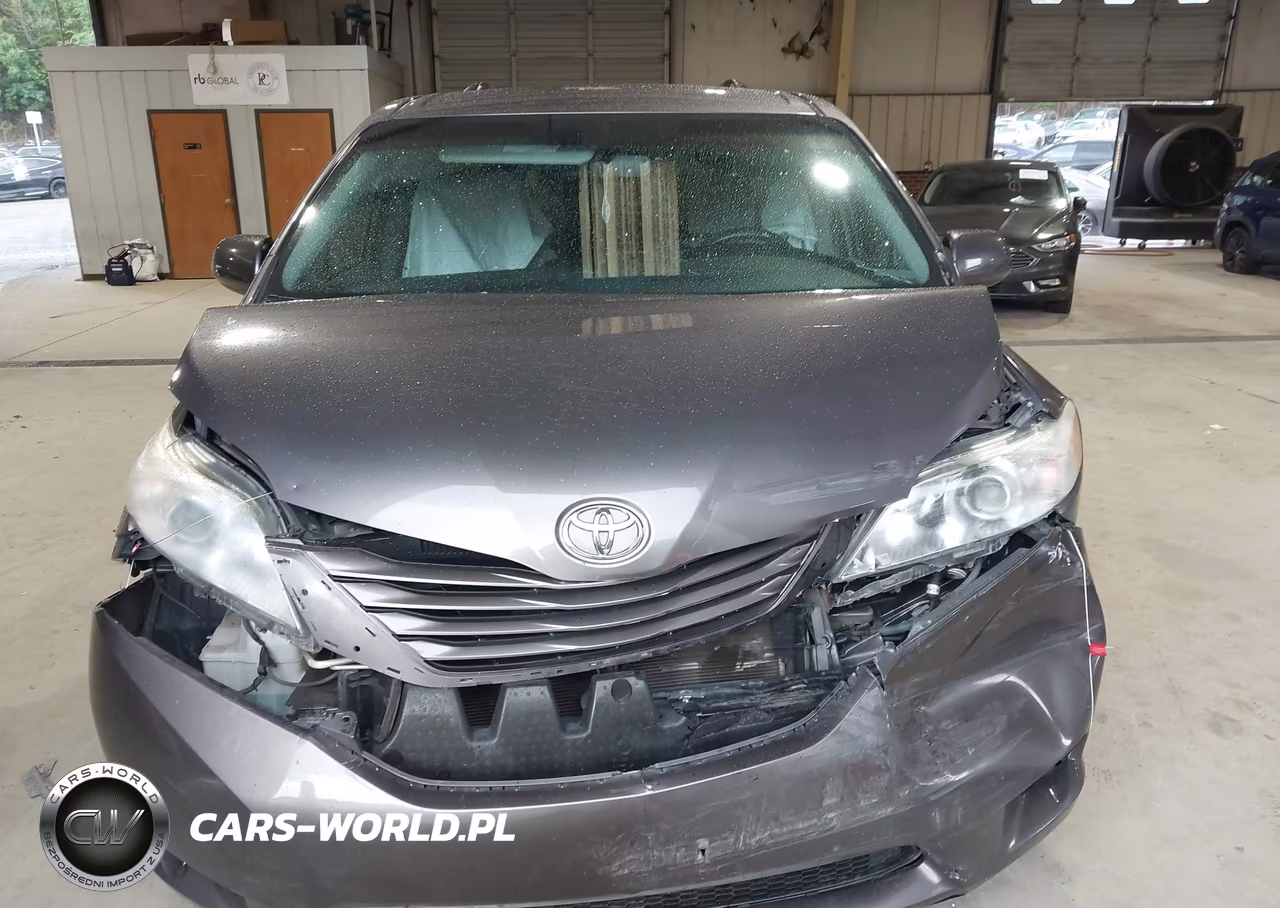 2017 Toyota Sienna Le 8 Passenger VIN:5TDKZ3DC7HS775005 - 12