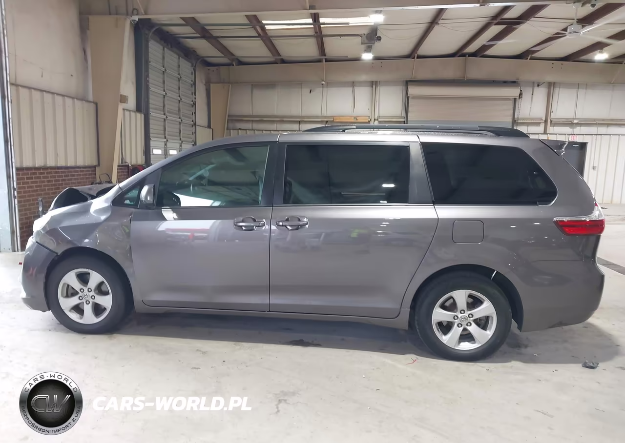 2017 Toyota Sienna Le 8 Passenger VIN:5TDKZ3DC7HS775005 - 14