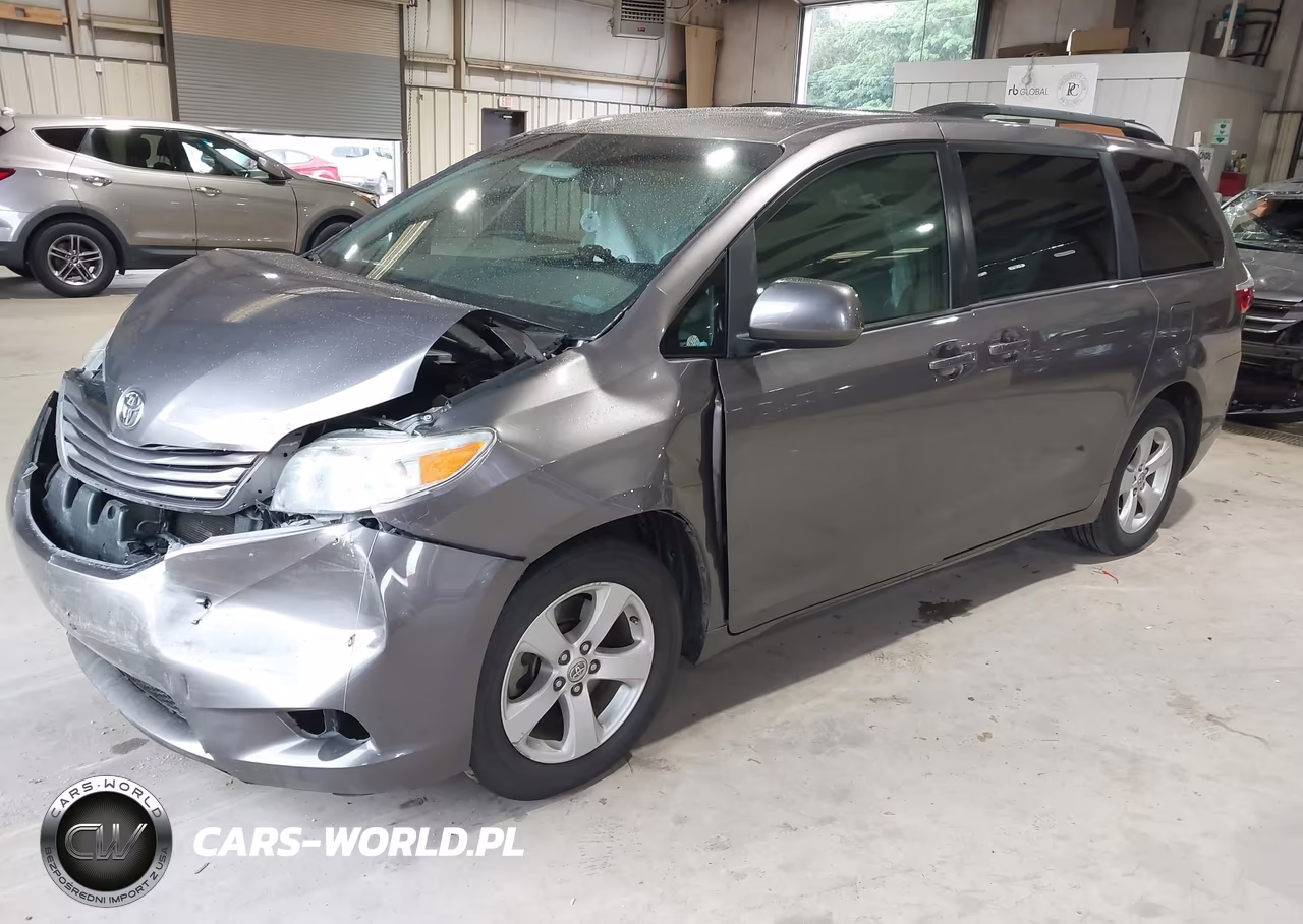 2017 Toyota Sienna Le 8 Passenger VIN:5TDKZ3DC7HS775005 - 2