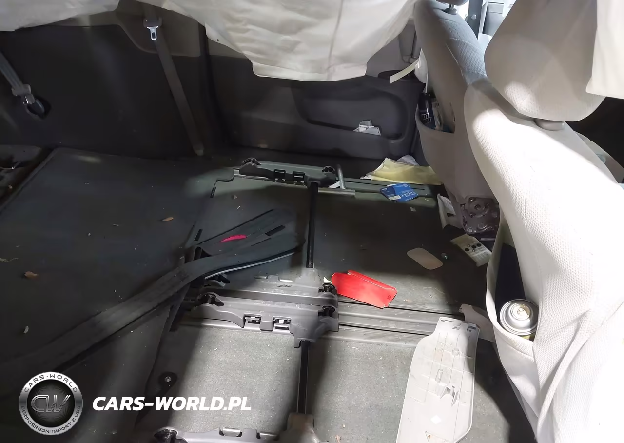 2017 Toyota Sienna Le 8 Passenger VIN:5TDKZ3DC7HS775005 - 8