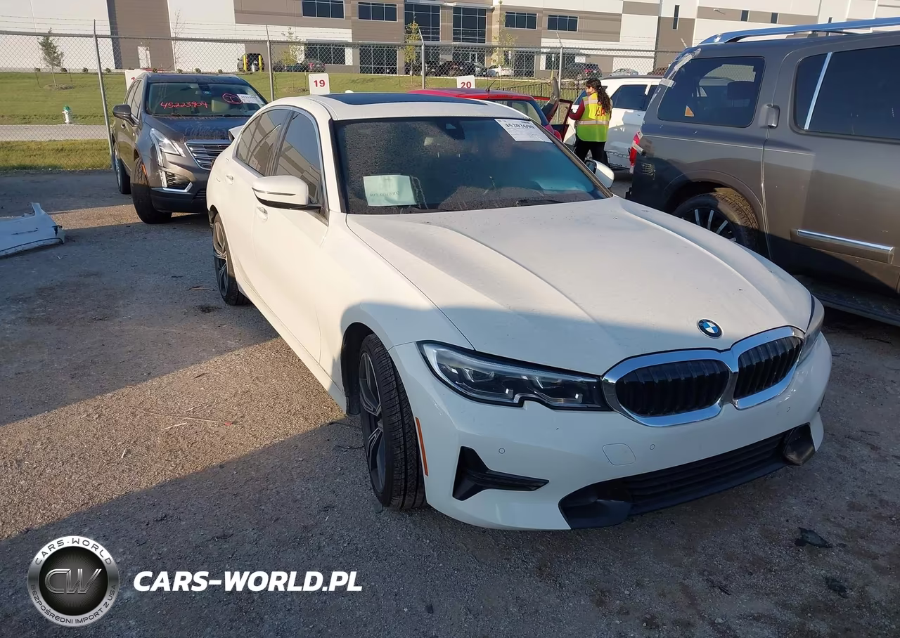 2021 BMW 330I – zdjęcie 1 z 17