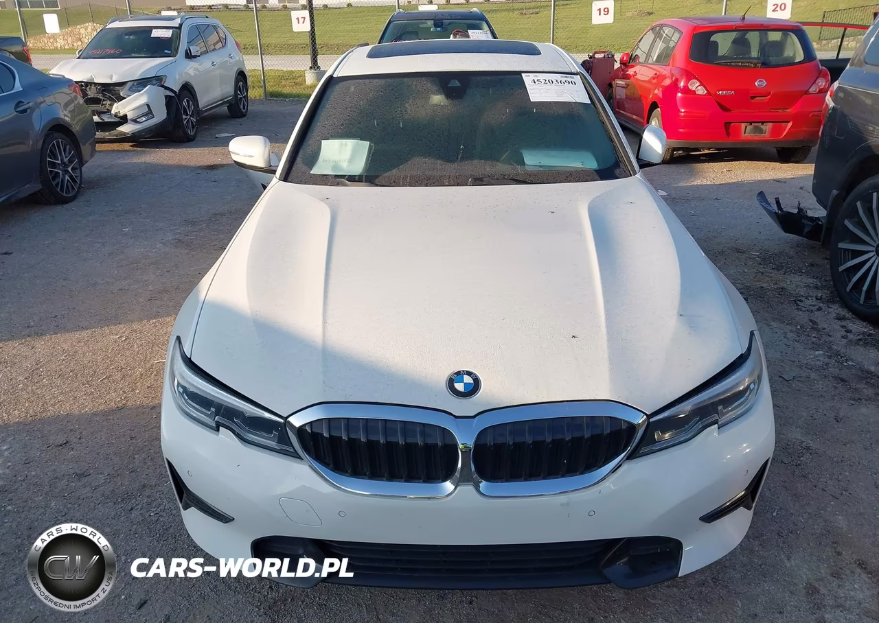 2021 BMW 330I VIN:3MW5R1J01M8B92215 - 13