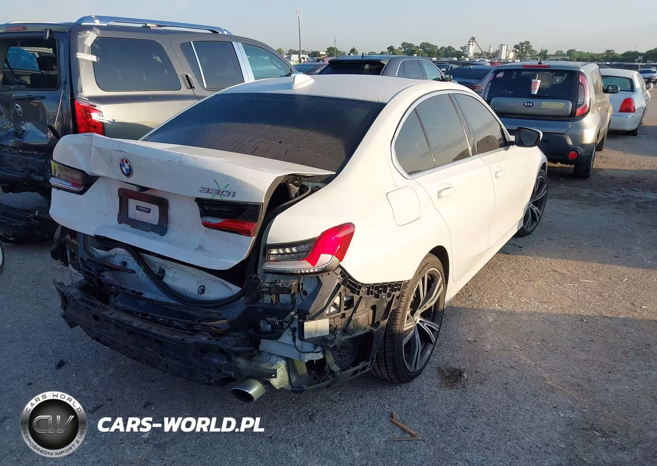 2021 BMW 330I VIN:3MW5R1J01M8B92215 - 4