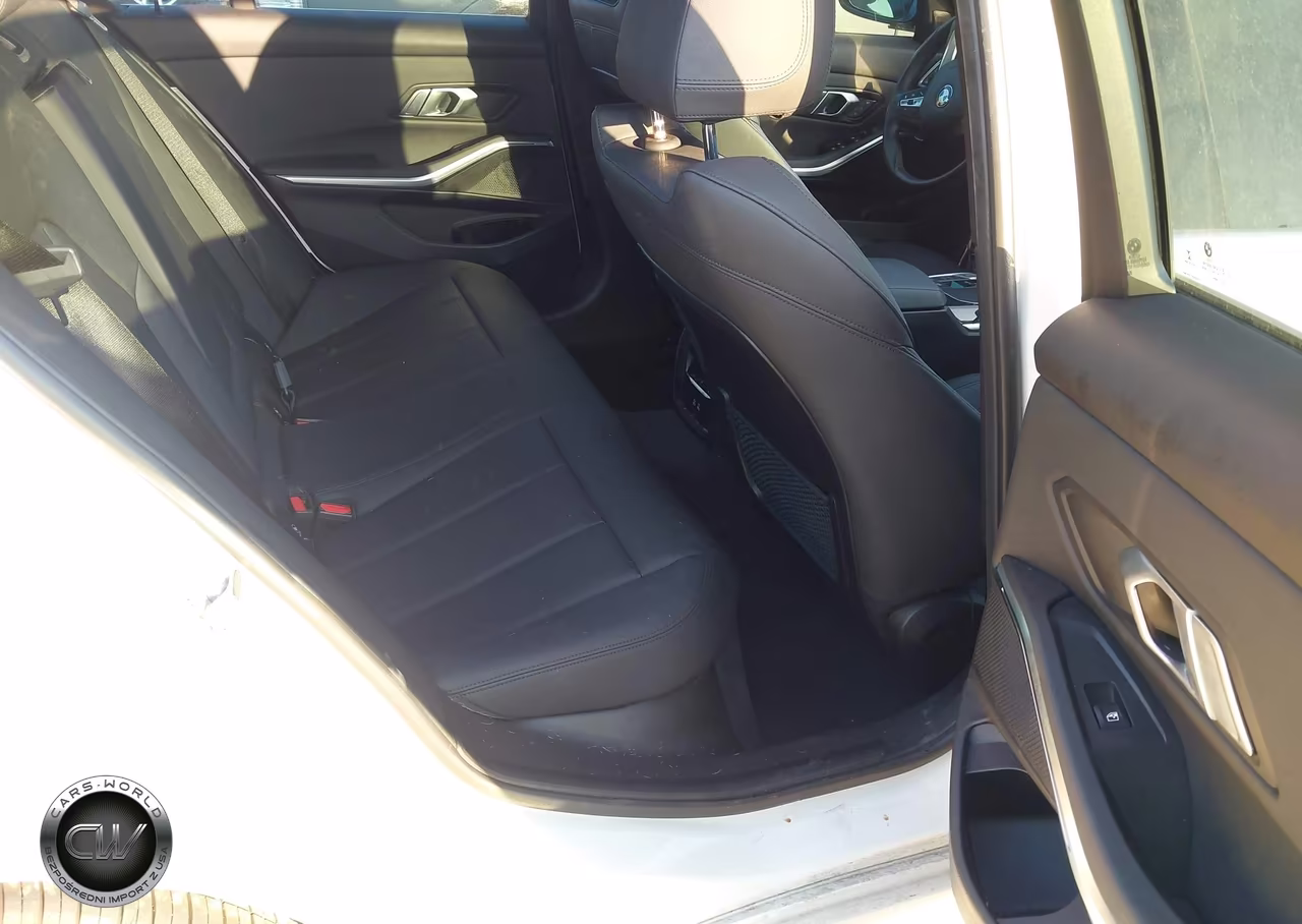 2021 BMW 330I VIN:3MW5R1J01M8B92215 - 8