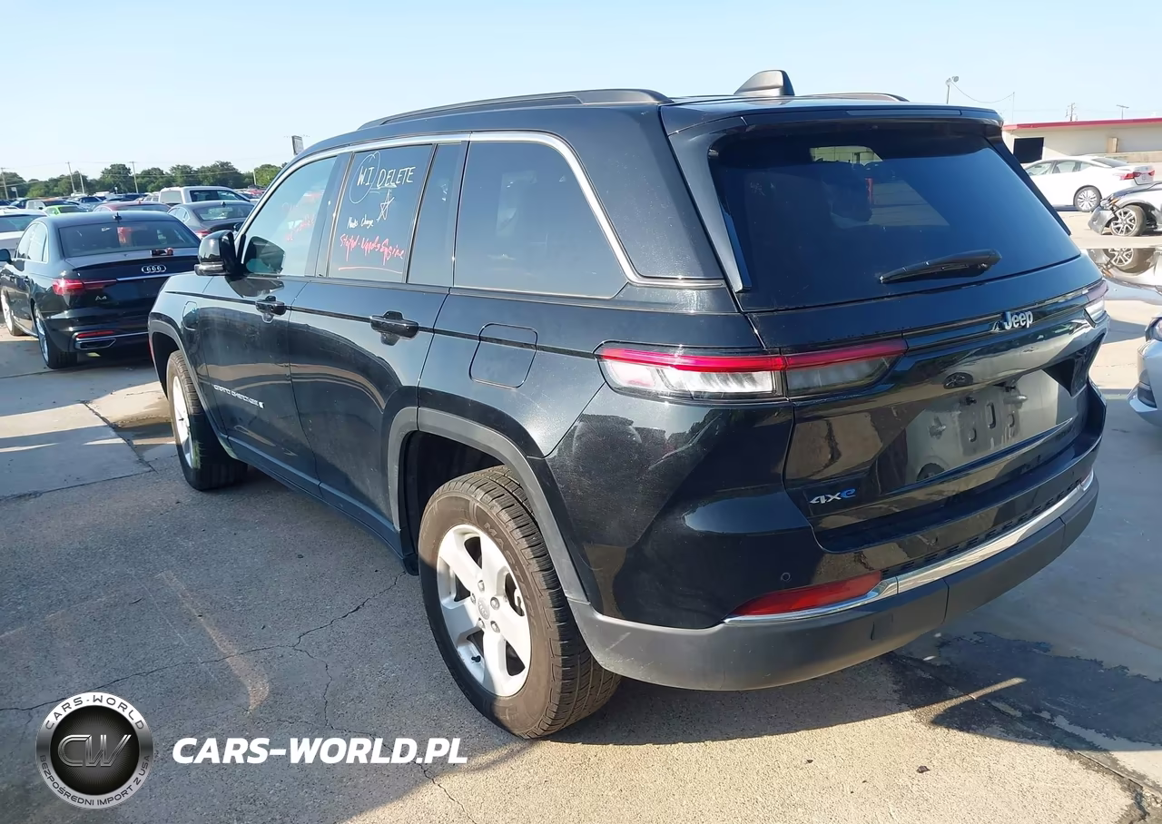 2024 Jeep Grand Cherokee 4Xe VIN:1C4RJYB65RC117363 - 3