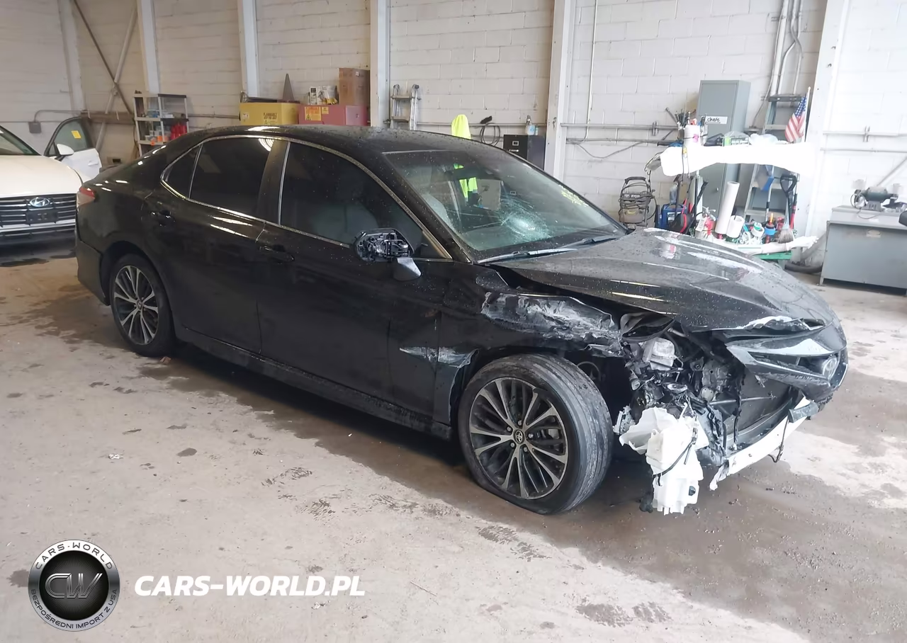 2018 Toyota Camry Se – zdjęcie 1 z 16