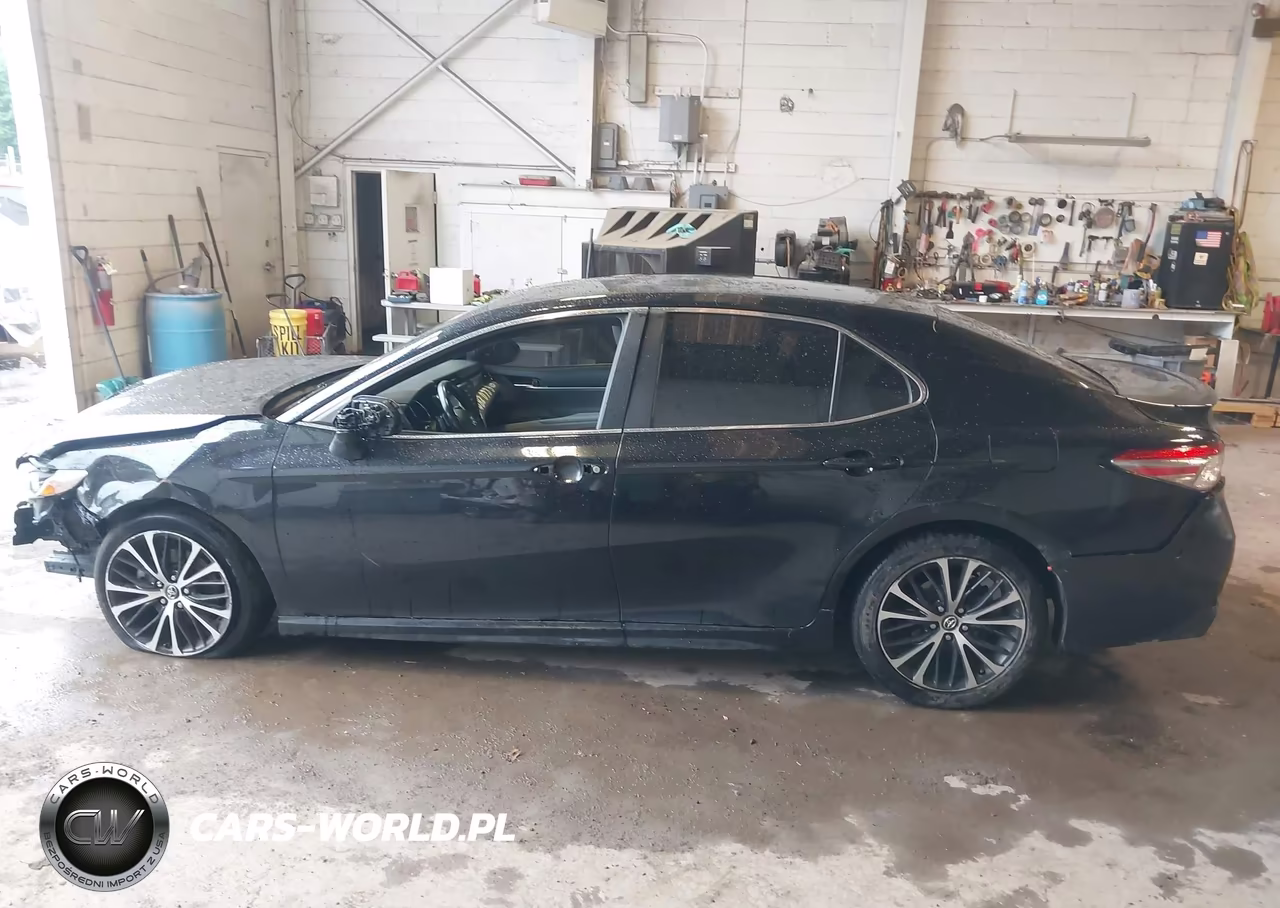 2018 Toyota Camry Se VIN:4T1B11HK9JU569226 - 14