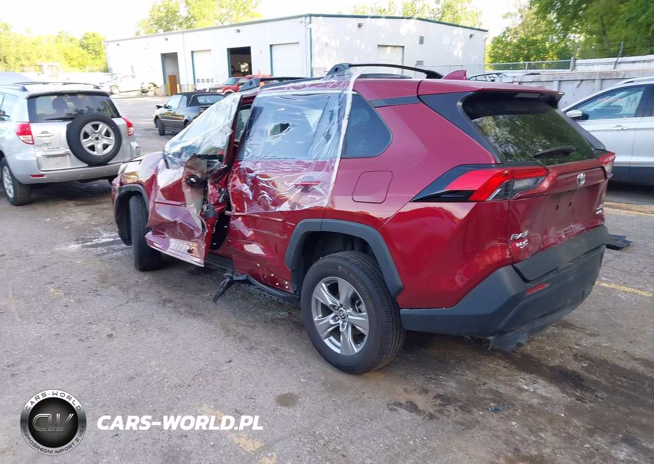 2024 Toyota Rav4 Xle VIN:2T3P1RFV8RW494362 - 3