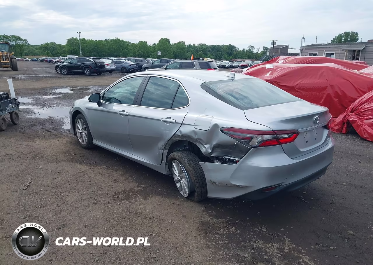2023 Toyota Camry Le VIN:4T1C11AK7PU814483 - 17