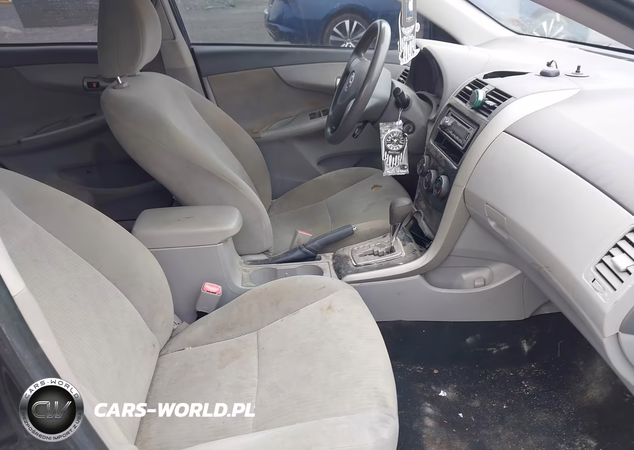 2010 Toyota Corolla Le VIN:1NXBU4EE5AZ330828 - 5