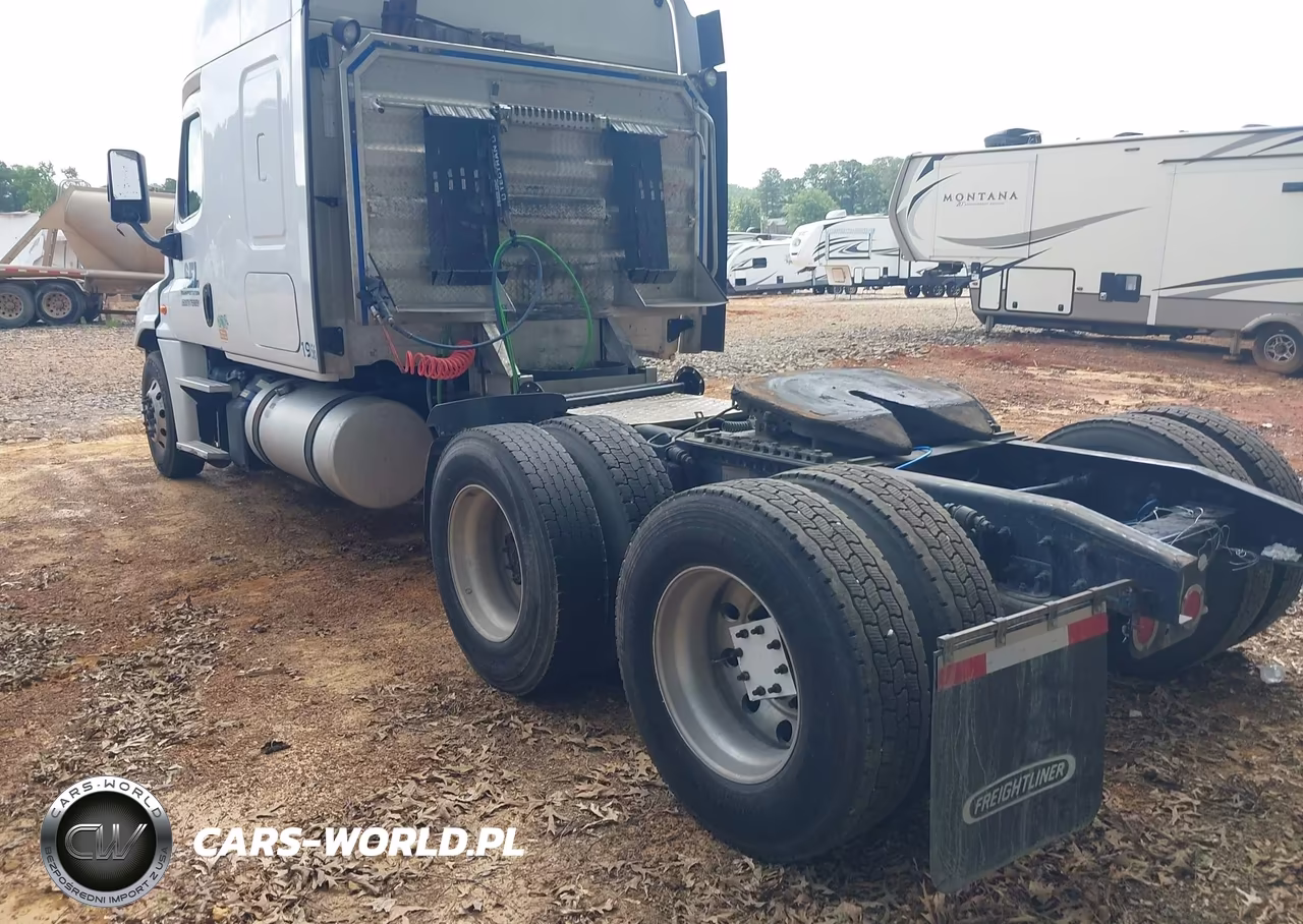 2019 Freightliner Cascadia 125 VIN:3AKJGLDR7KDKE5421 - 3