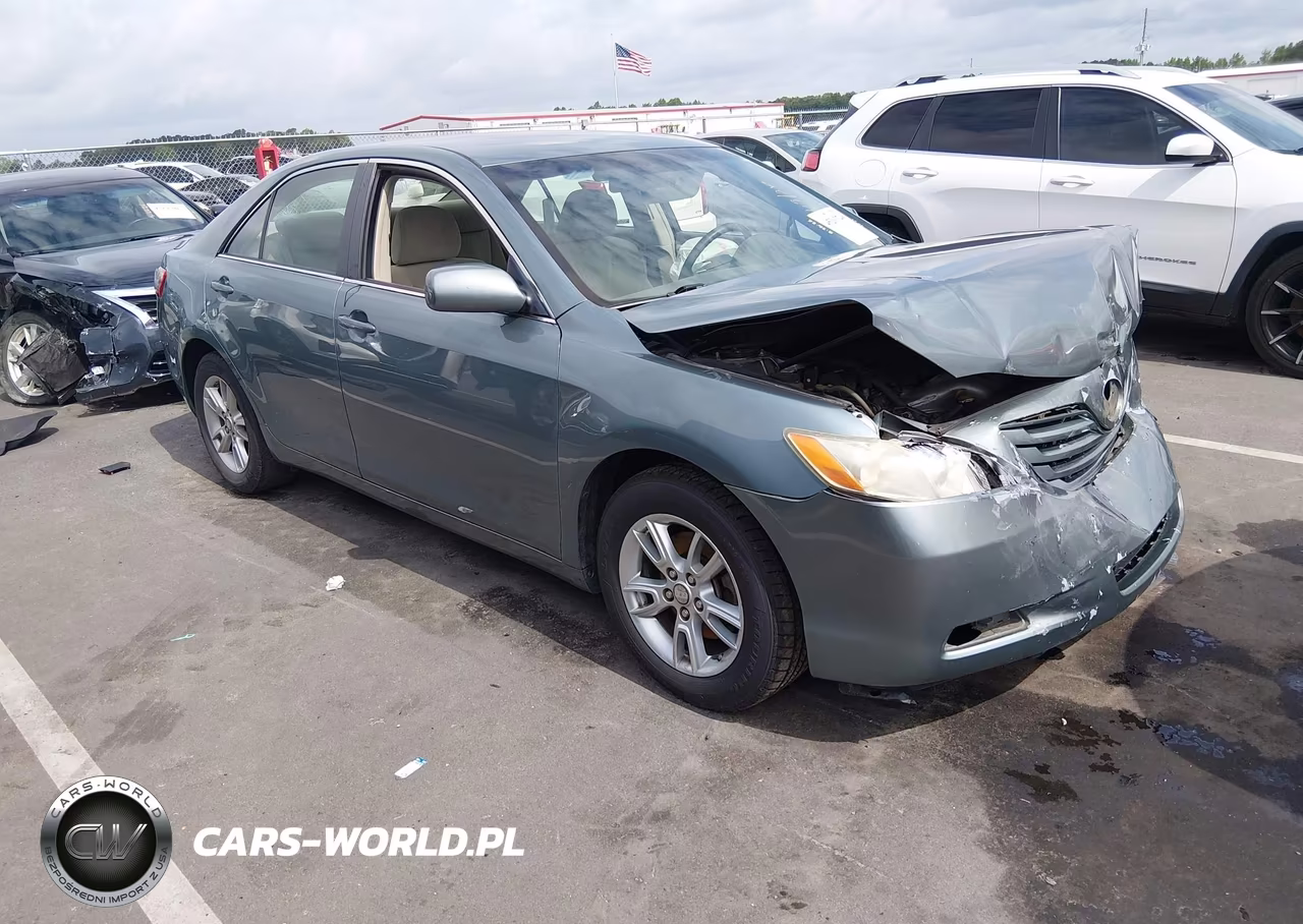 2009 Toyota Camry Le – zdjęcie 1 z 16