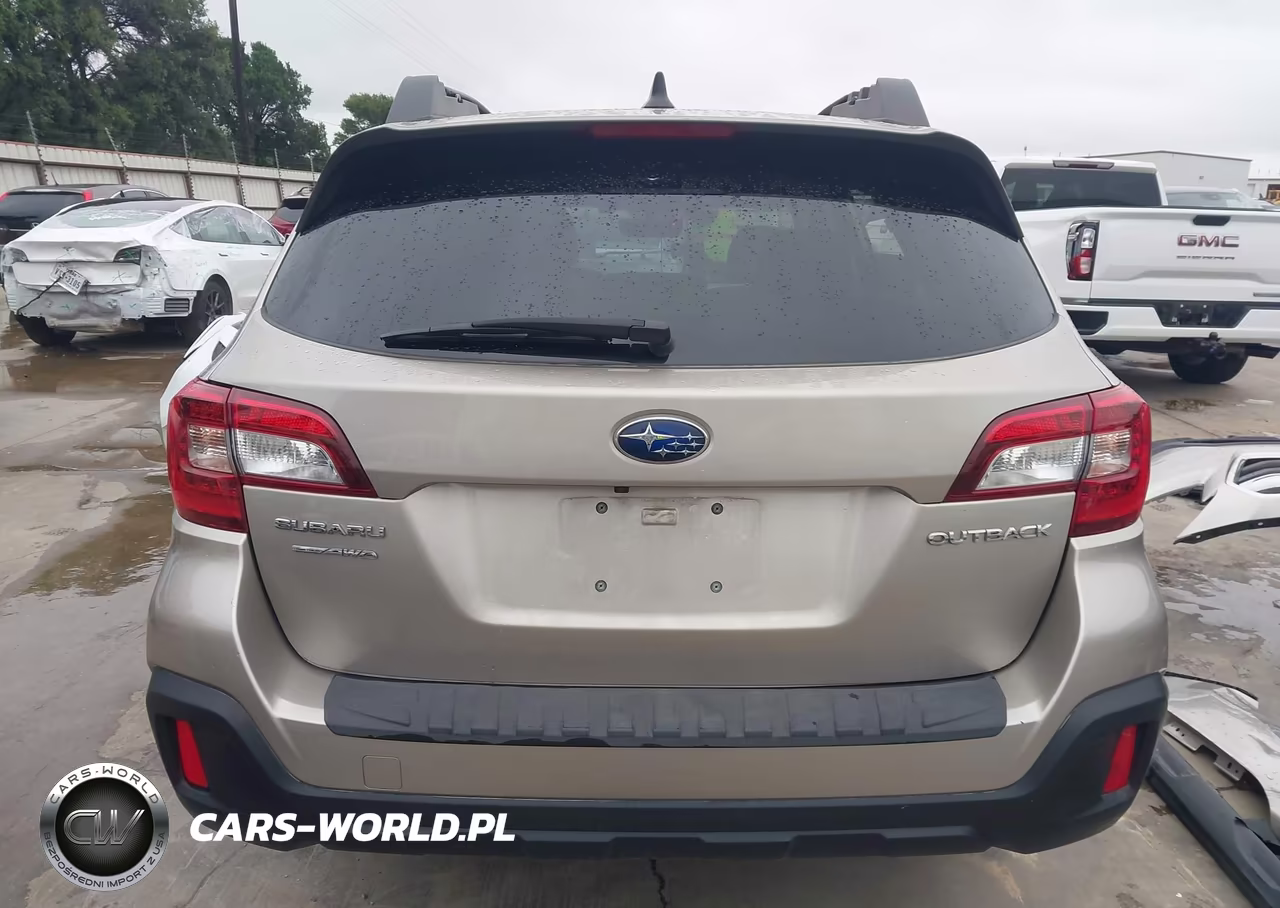 2019 Subaru Outback 2.5I Premium VIN:4S4BSAHC7K3284652 - 17
