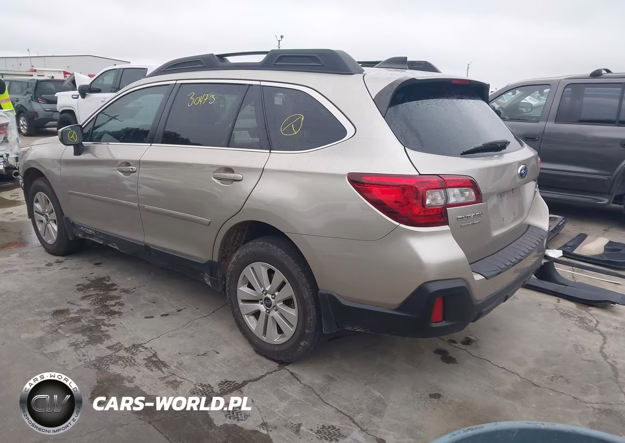 2019 Subaru Outback 2.5I Premium VIN:4S4BSAHC7K3284652 - 3