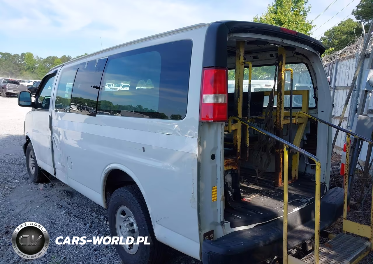 2016 Chevrolet Express 2500 Work Van VIN:1GCWGABF0G1138123 - 3