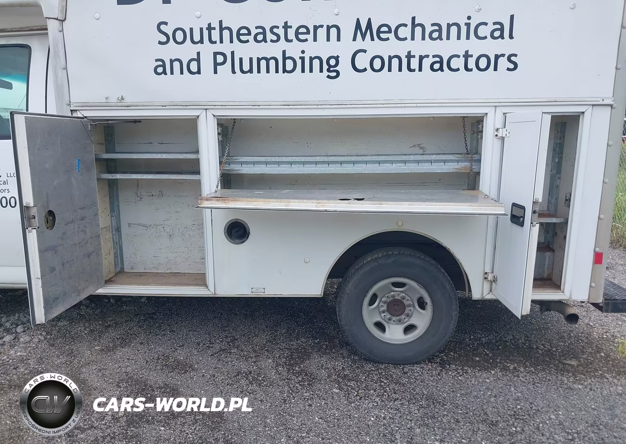 2006 GMC Savana Cutaway Work Van VIN:1GDHG31U861212449 - 12